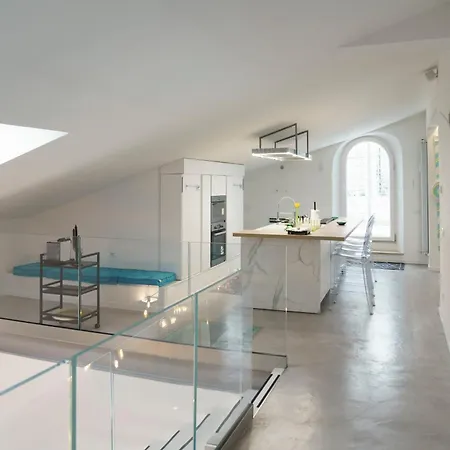 Vatican Luxury Duplex Apartment *